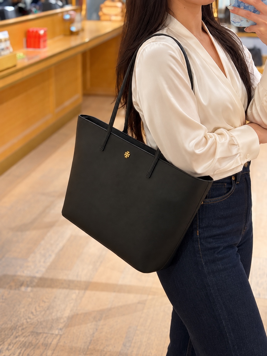 Tory Burch Zip Tote – Black