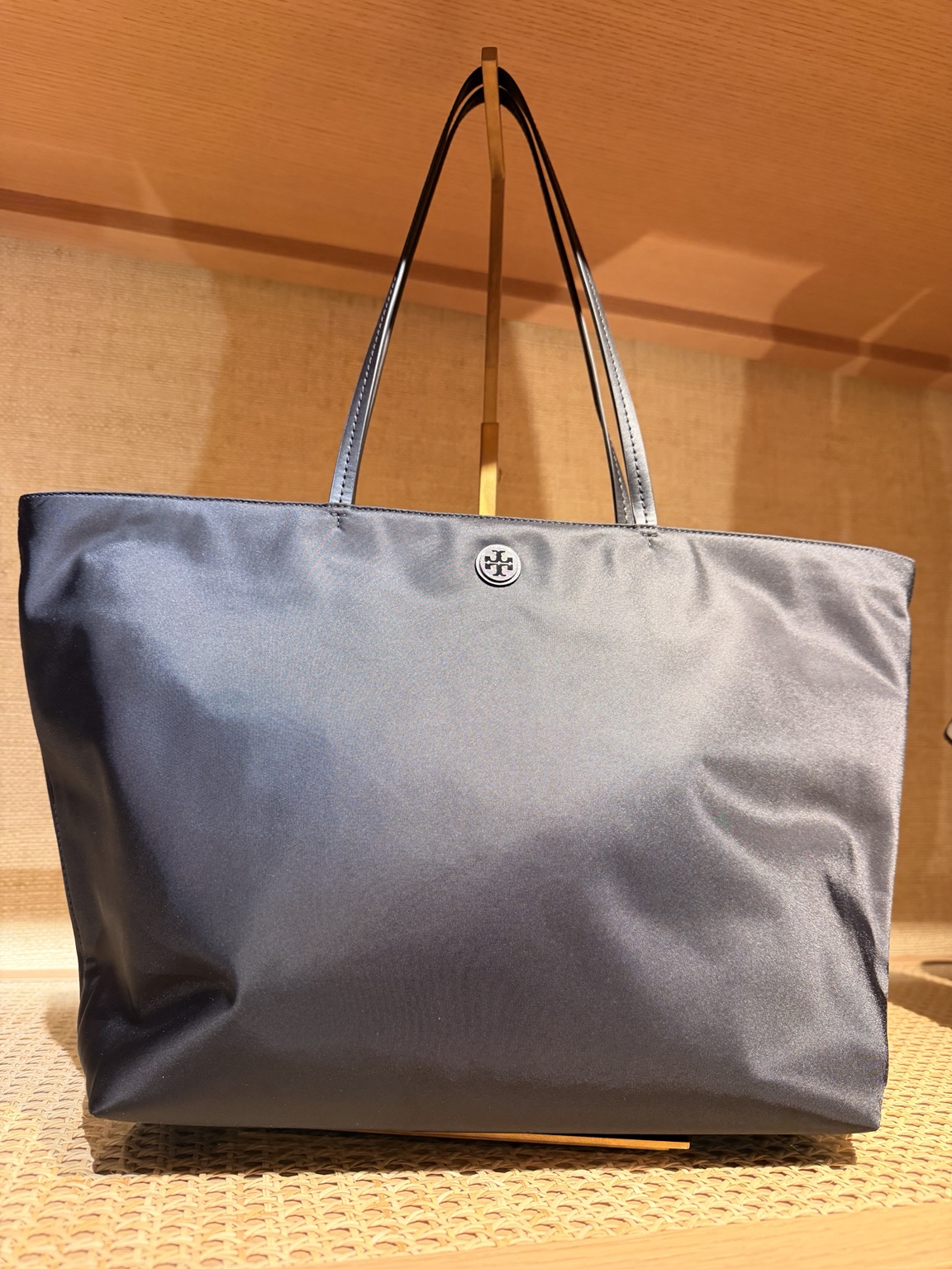 Tory Burch Lightweight Zip Tote – Navy